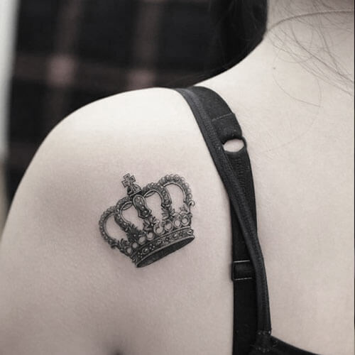 Tatuaje de Corona de Reina Madrid